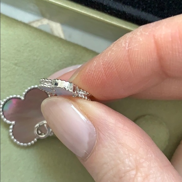 SOLD ♥️ Van Cleef & Arpels Magic Alhambra bracelet - Picture 11 of 16